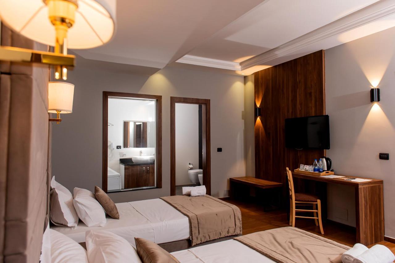 Deluxe & Executive Spa By Rafaelo Shëngjin Esterno foto